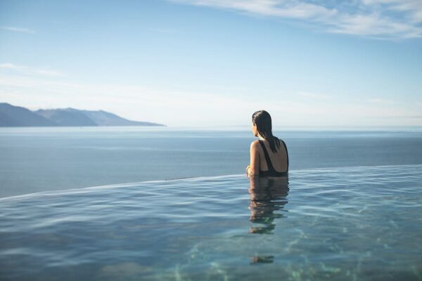 Geosea pool Atlantik Iceland Bespoke luxury travel FIT DMC PCO
